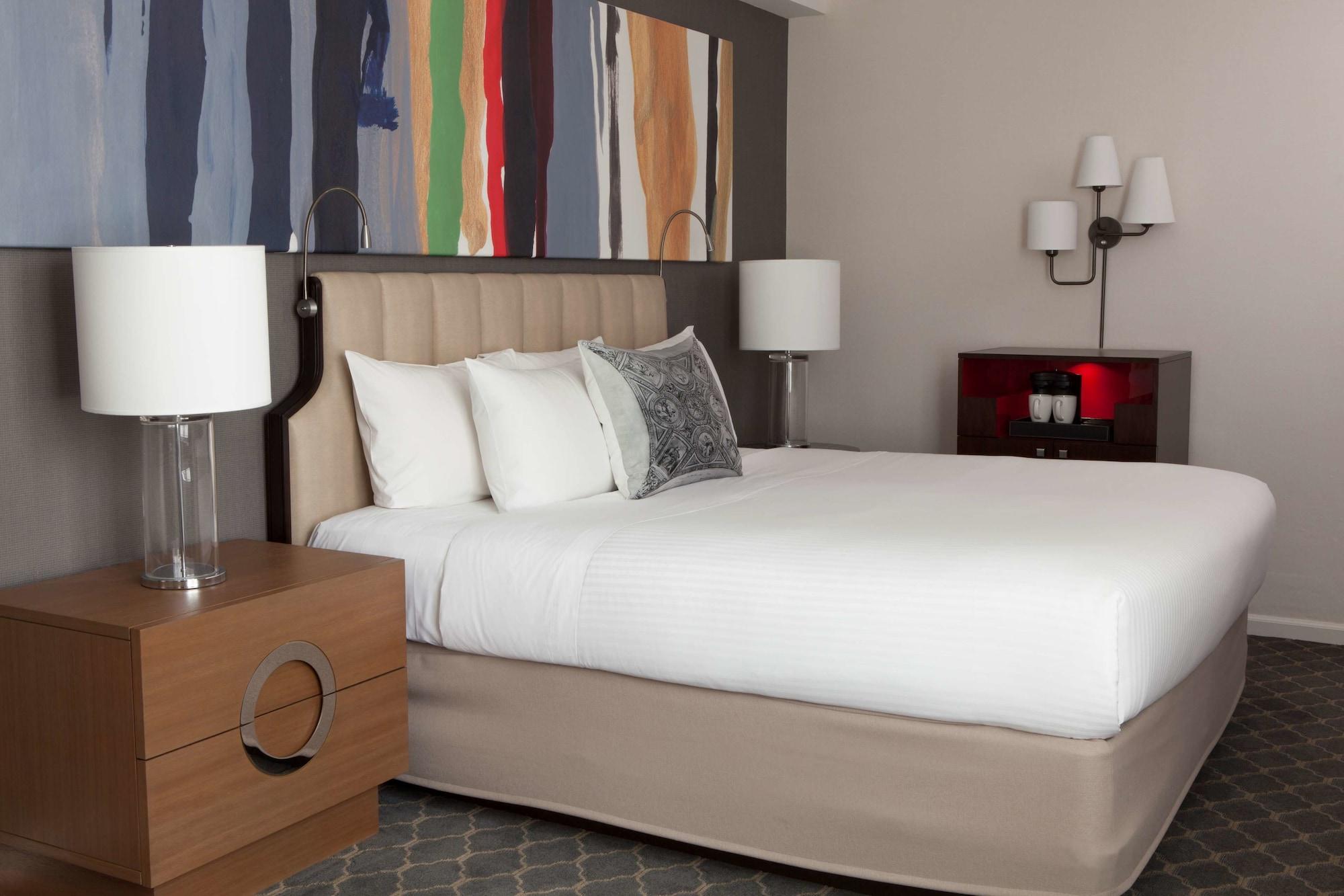 The Fifty Sonesta Hotel New York Exterior photo